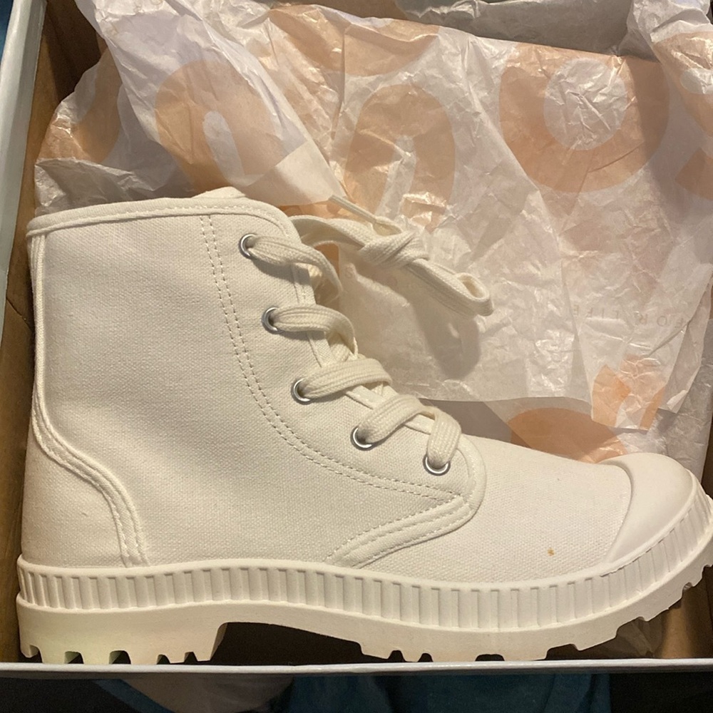 SO Dragonfruit white comfy boots-Never worn. Still in box. SOLD